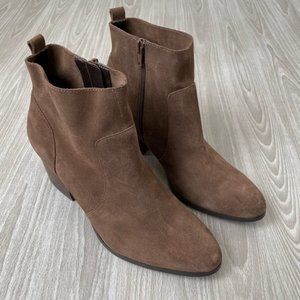 Crown Vintage Saleen Suede Taupe Ankle Boots 9